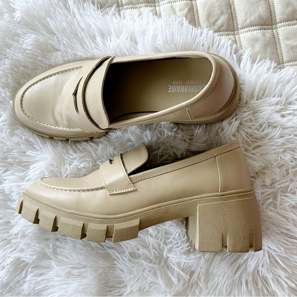 Fashionable Beige Platform Loafers